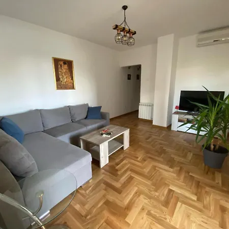 Riverside Apartment *